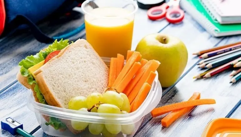 Okul ve Hastane Yemeklerinde Catering'in Rolü