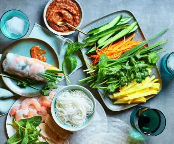 Tabldot Yemek Hizmeti ile Uygun Fiyatla Dengeli Beslenme İmkânı