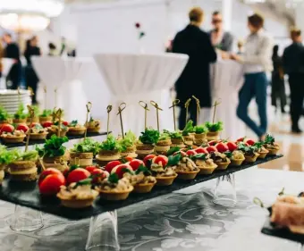 Catering Hizmeti Alırken Fiyatları Etkileyen Faktörler